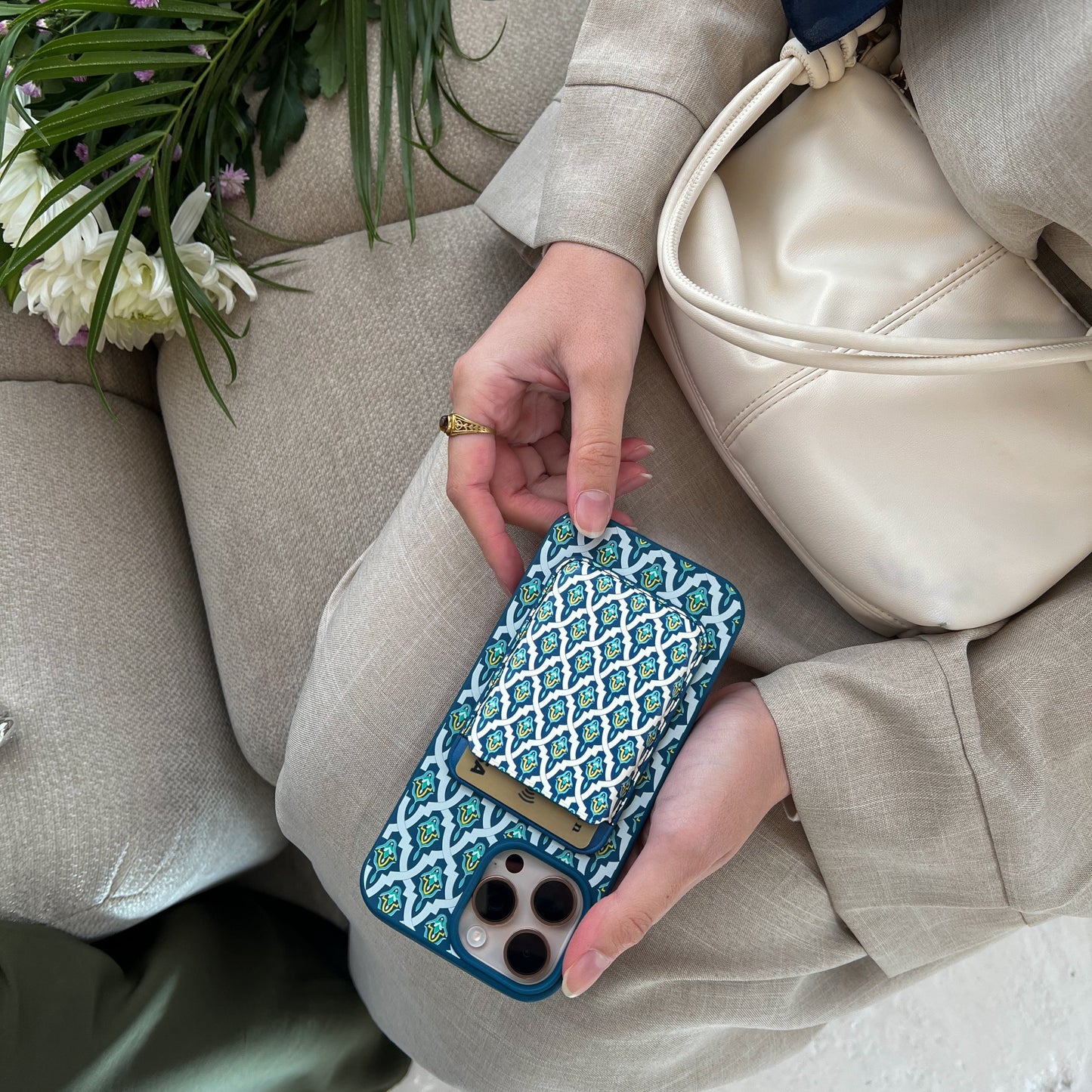 Casablanca MagSafe Card Holder