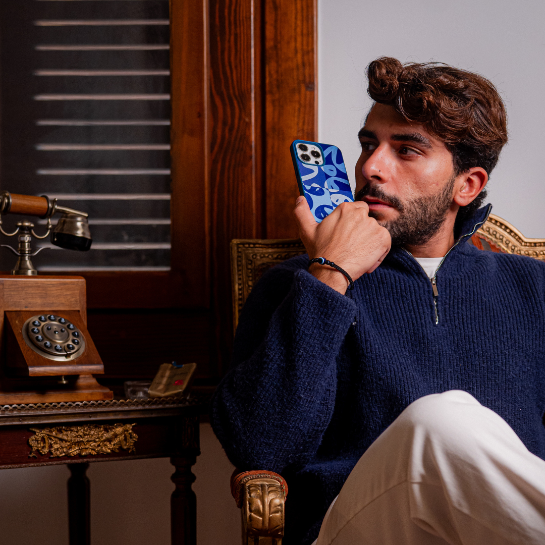 Wāw و Arabic Calligraphy MagSafe iPhone Case