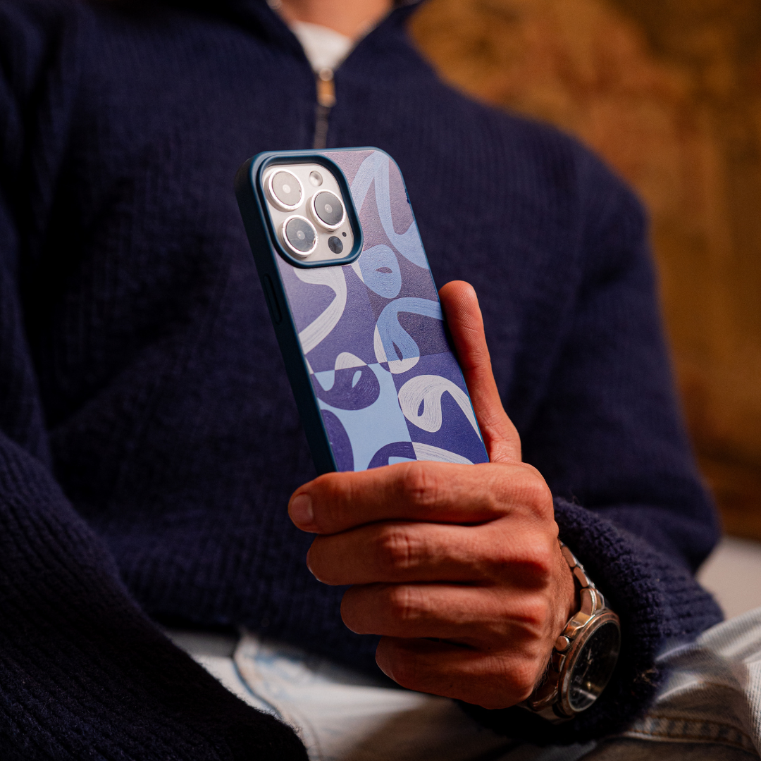 Wāw و Arabic Calligraphy iPhone Case