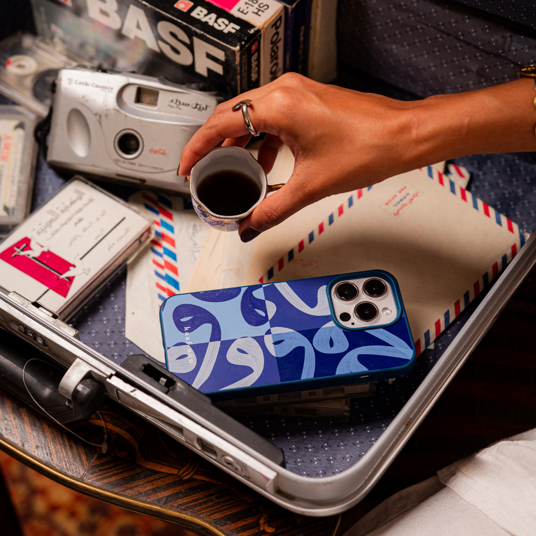 Wāw و Arabic Calligraphy MagSafe iPhone Case