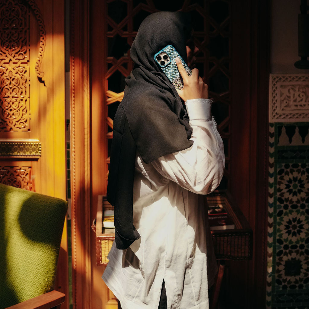 Zellij Moroccan Tiles MagSafe iPhone Case