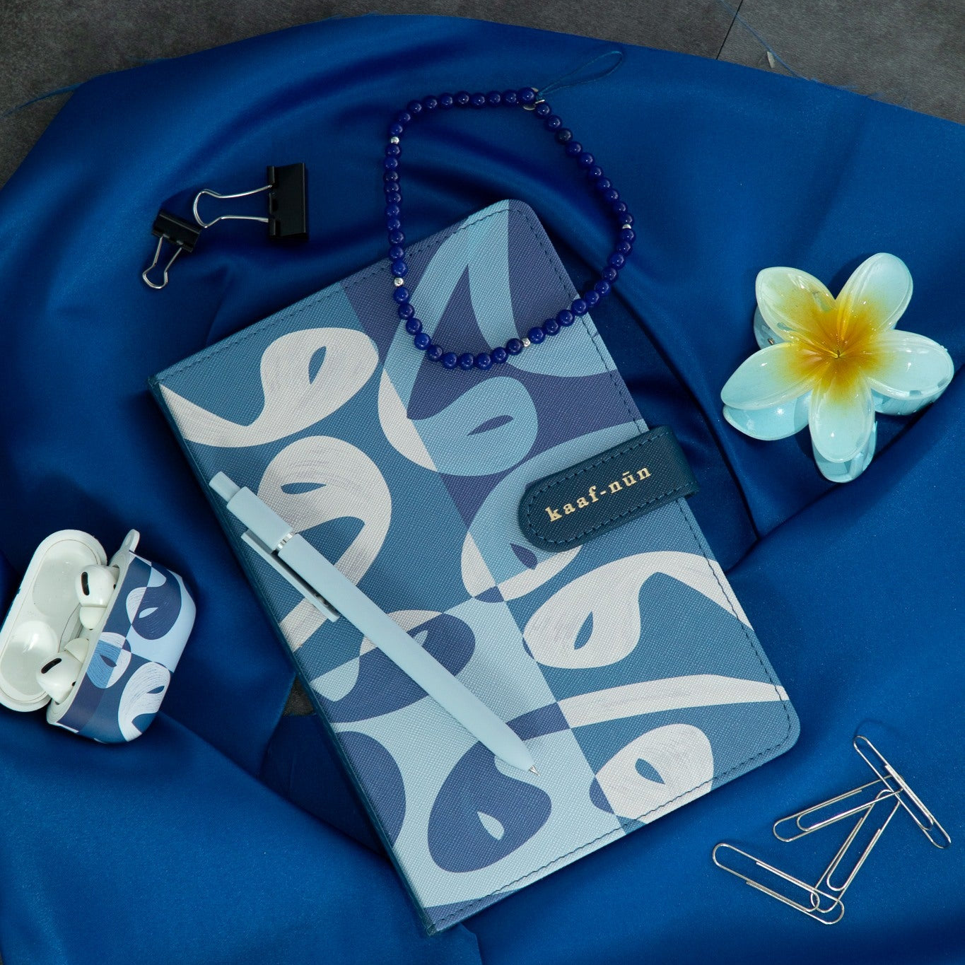 Waw و Leather Notebook