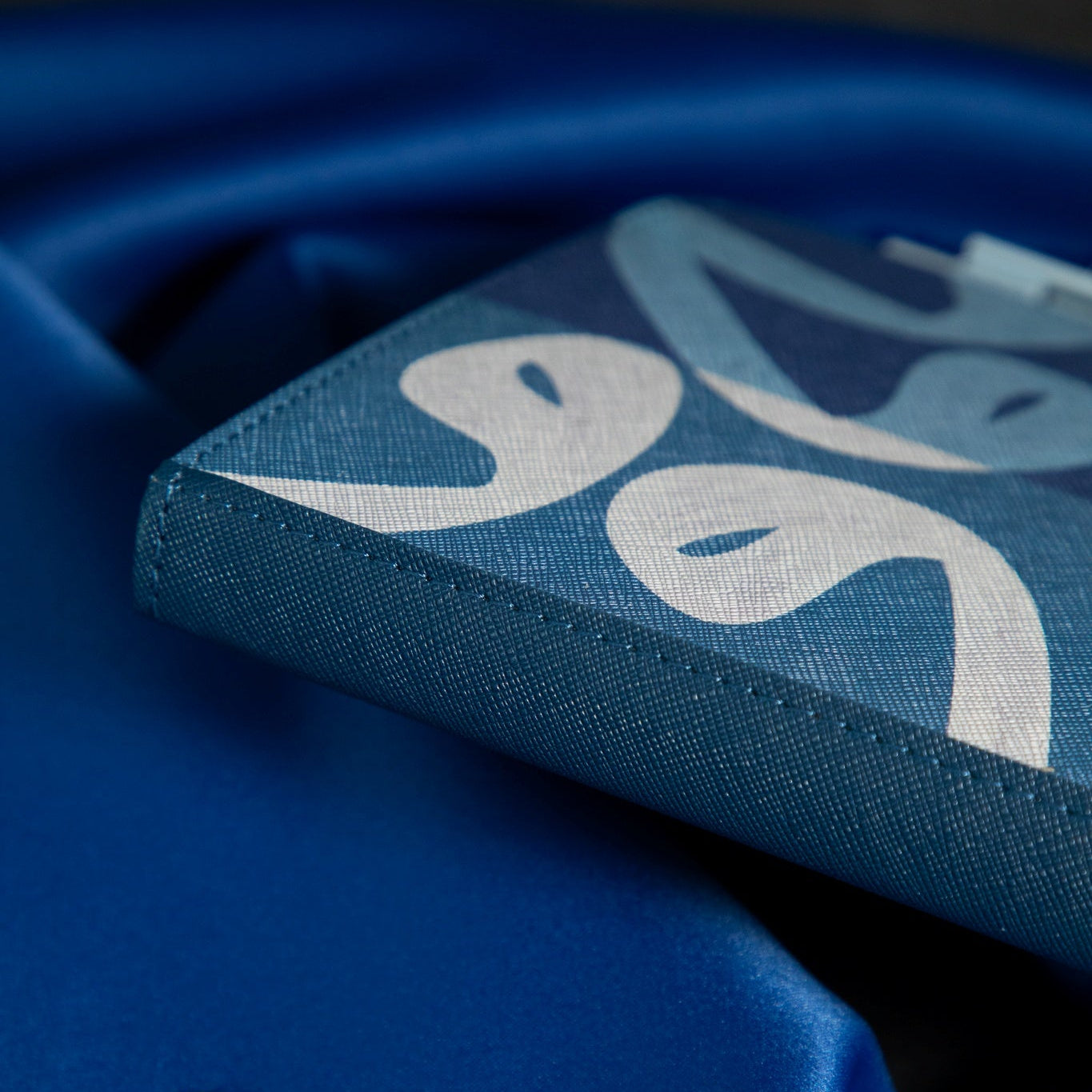 Waw و Leather Notebook