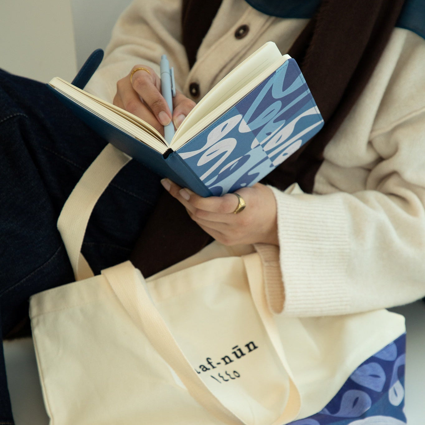 Waw و Leather Notebook