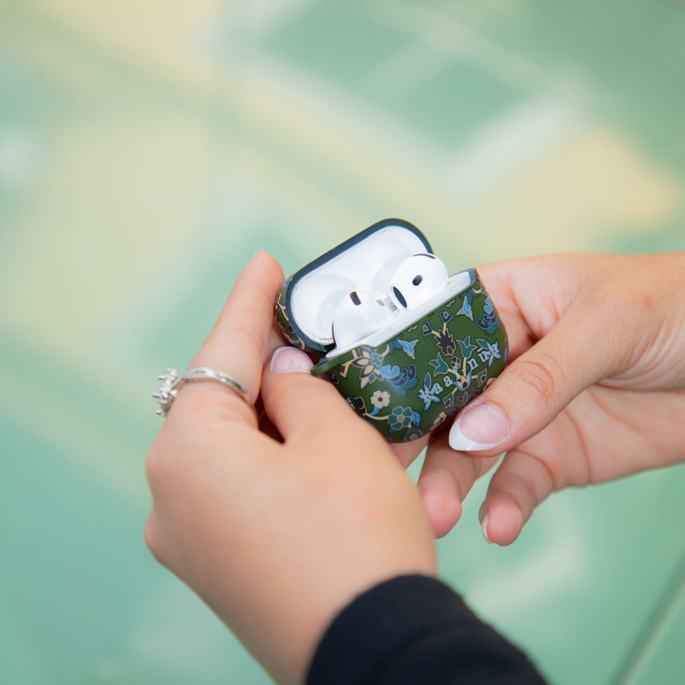 Rawdah Airpods Case Cover